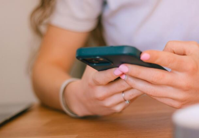 Menos del 1% de los abusos sexuales facilitados por la tecnología se denuncia ante las autoridades