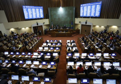 Entre la seguridad vial y el derecho a protesta: El Senado recibe la «Ley Antibarricadas 2.0» tras caldeada votación