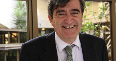 Adiós al arquitecto del socialismo renovado: Camilo Escalona muere tras librar una batalla de años contra el cáncer