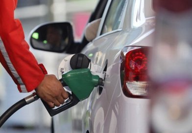 Cuarta alza consecutiva: la bencina sube $39,4 y el diésel $95 por litro desde este jueves