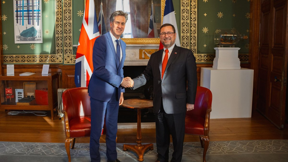 De socios comerciales a aliados estratégicos: el nuevo paso de Chile y Reino Unido
